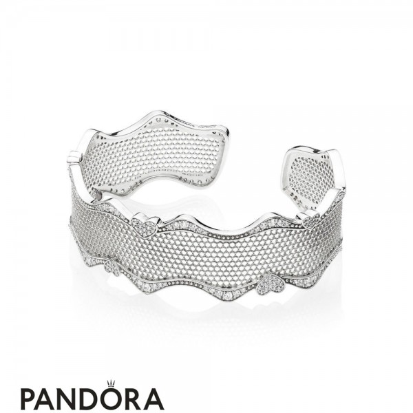 Women's Pandora Lace Of Love Bangle